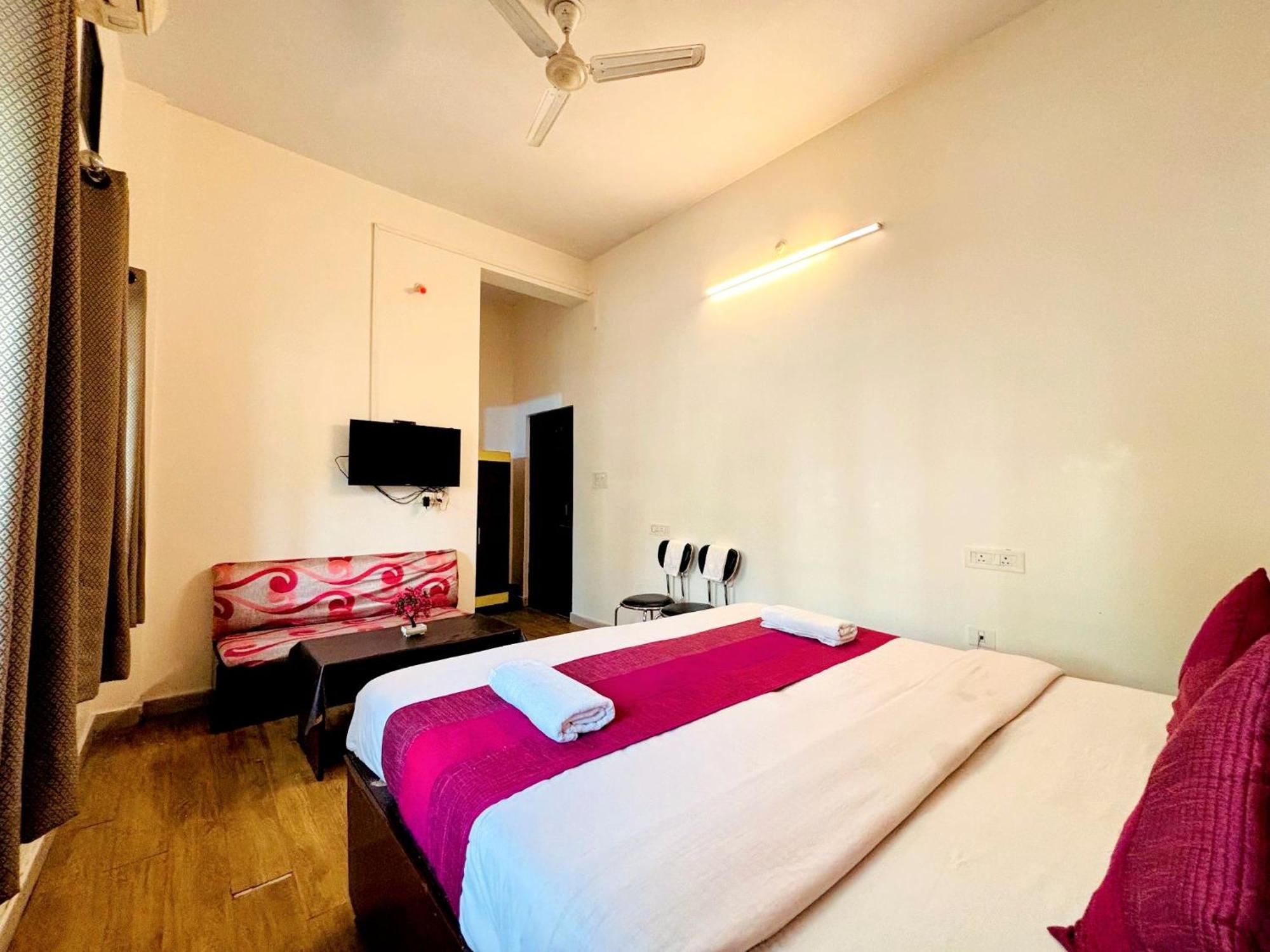 Hotel Sunrise Inn Kota  Eksteriør billede